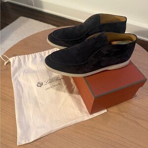 Loro Piana Open Walk Caviar